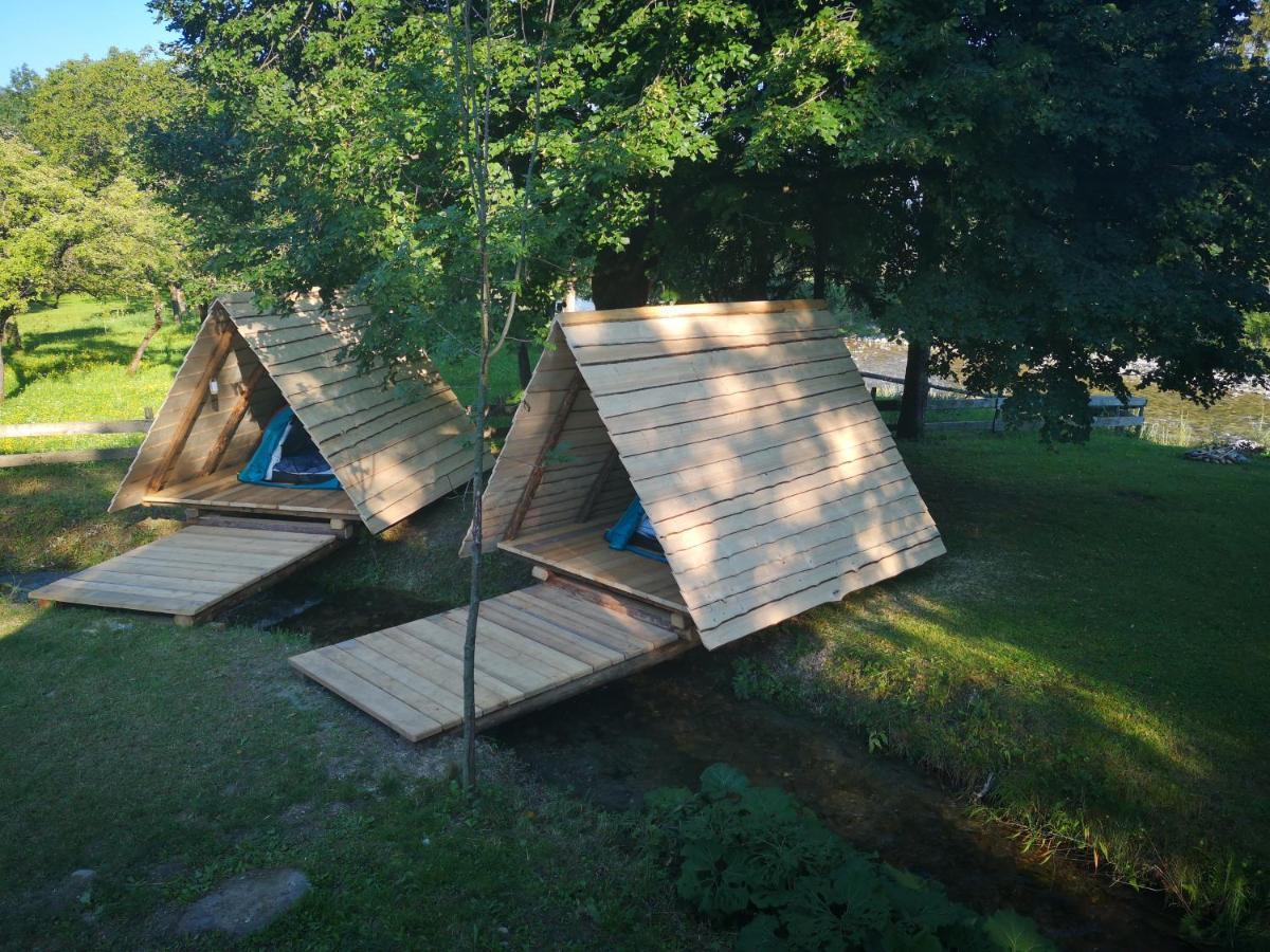 Kamp Na Otoku - Ljubno Ob Savinji Hotel ภายนอก รูปภาพ