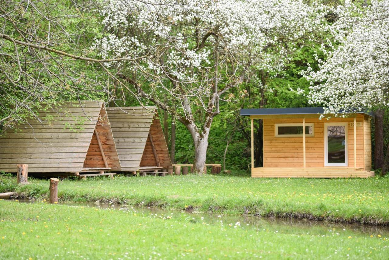 Kamp Na Otoku - Ljubno Ob Savinji Hotel ภายนอก รูปภาพ