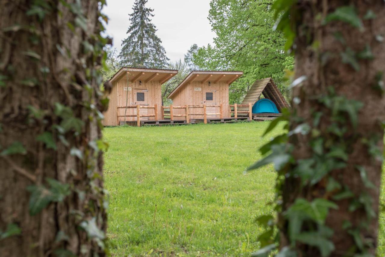 Kamp Na Otoku - Ljubno Ob Savinji Hotel ภายนอก รูปภาพ