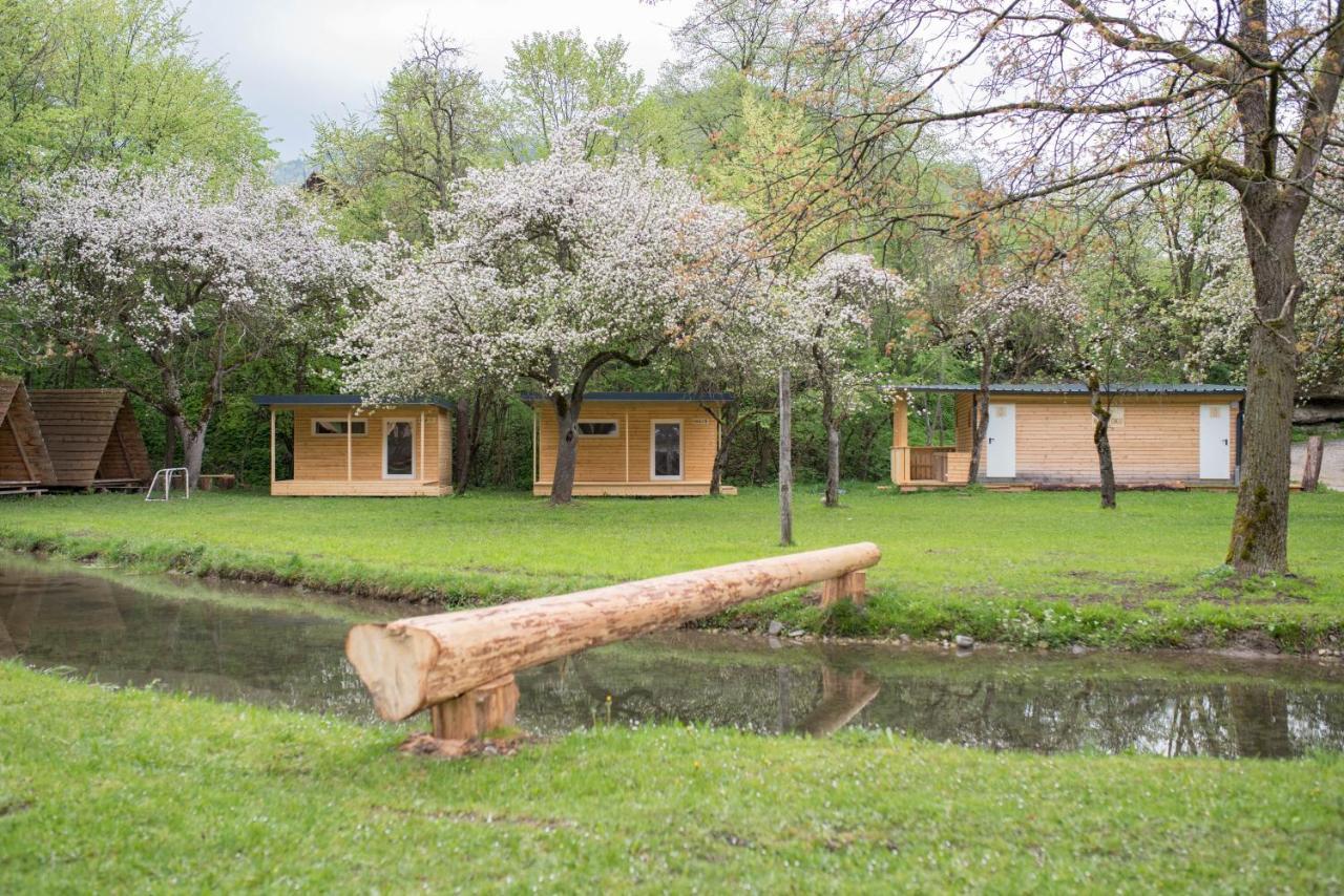 Kamp Na Otoku - Ljubno Ob Savinji Hotel ภายนอก รูปภาพ