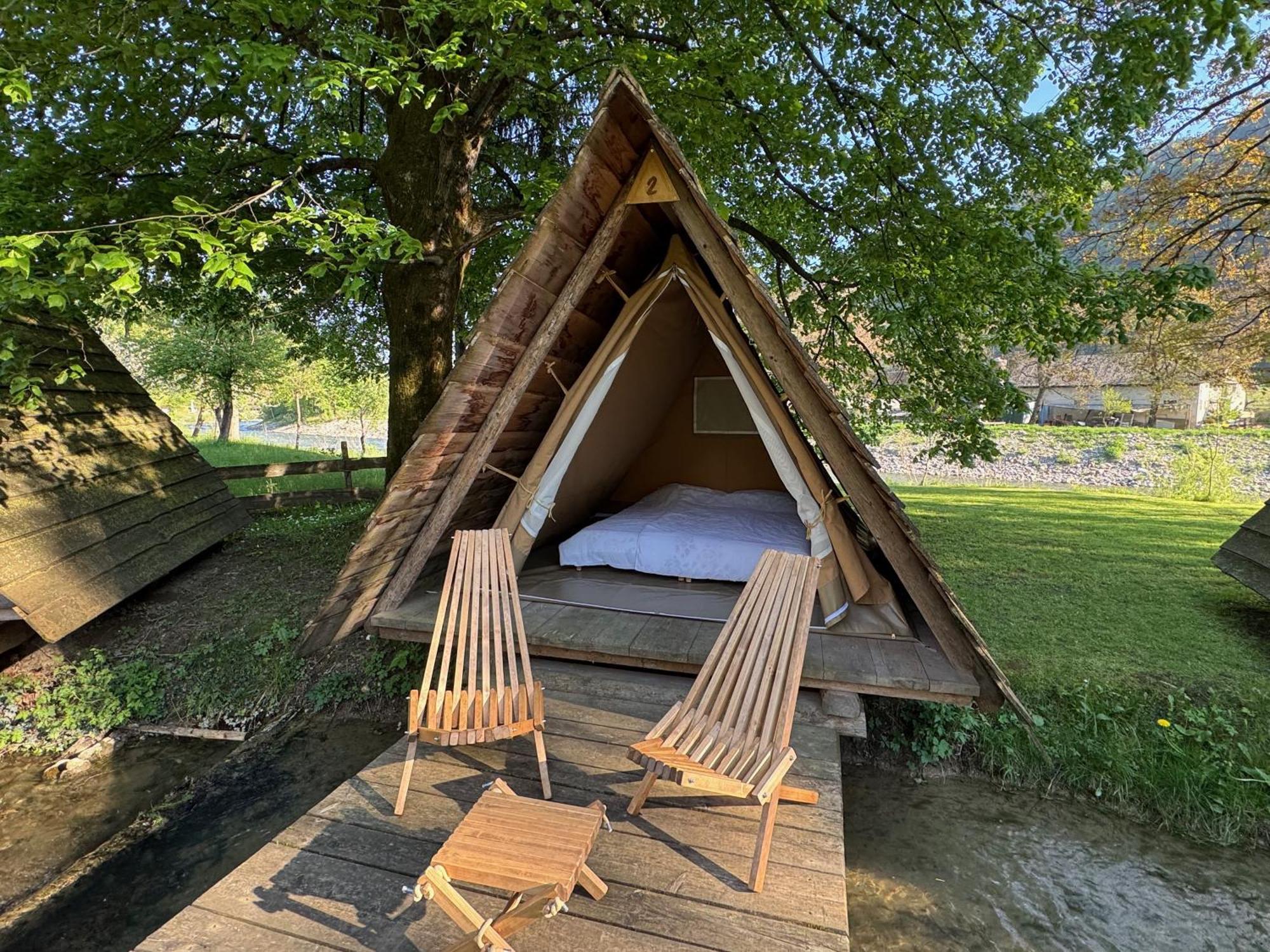 Kamp Na Otoku - Ljubno Ob Savinji Hotel ภายนอก รูปภาพ